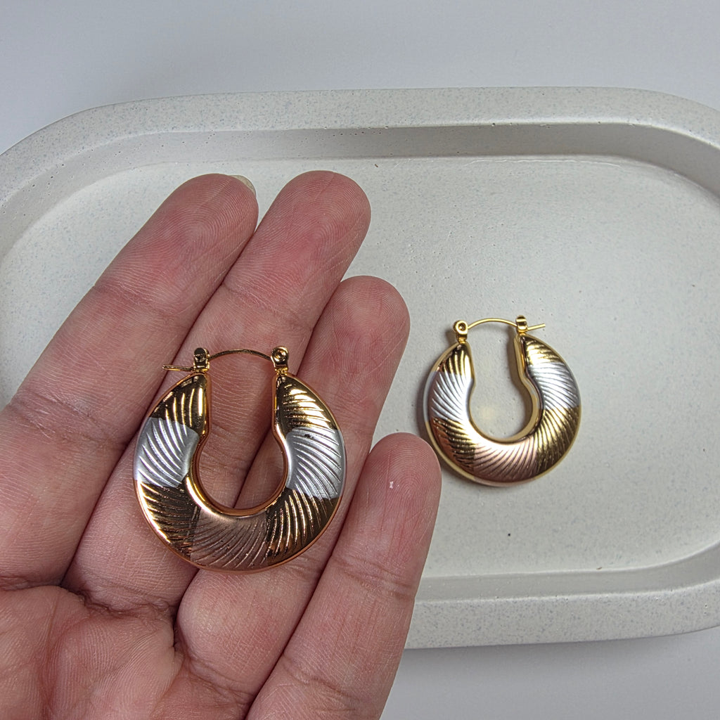 Tri Colour Fluted Hoop