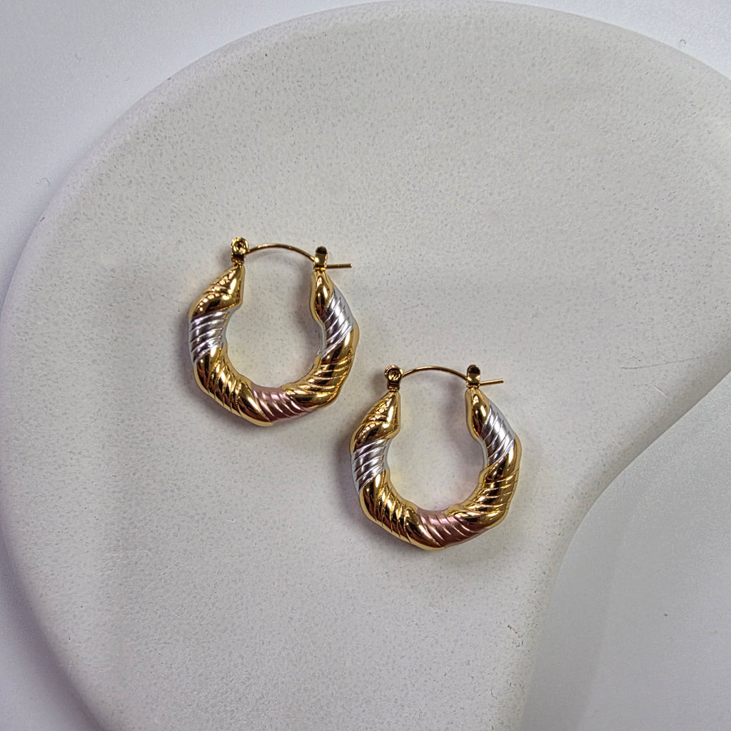 Tri colour twisted hoop