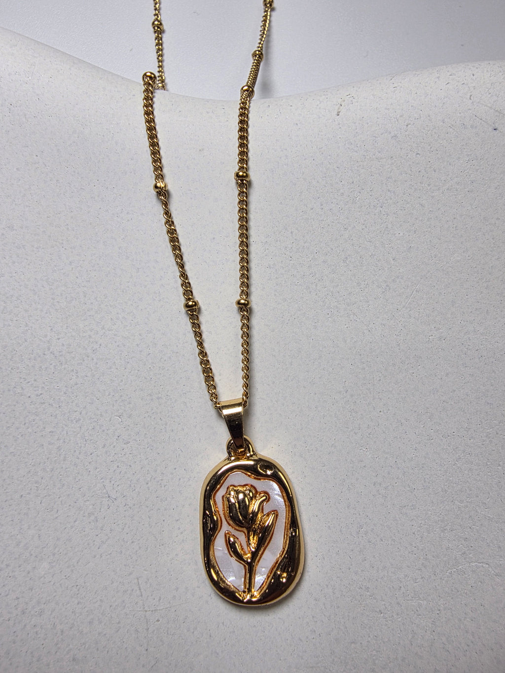 Mop Flower Pendant Necklace