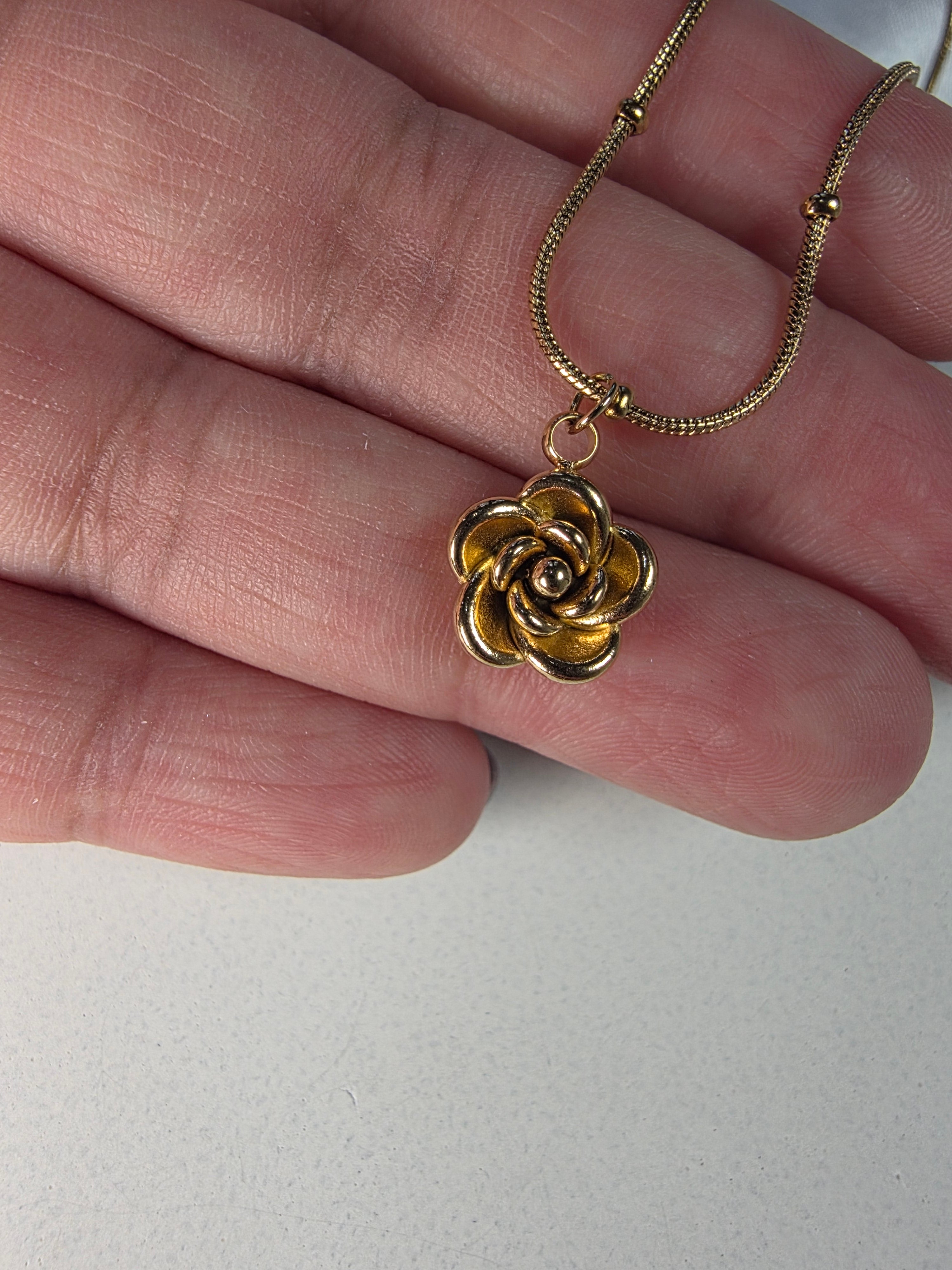 Golden rose necklace