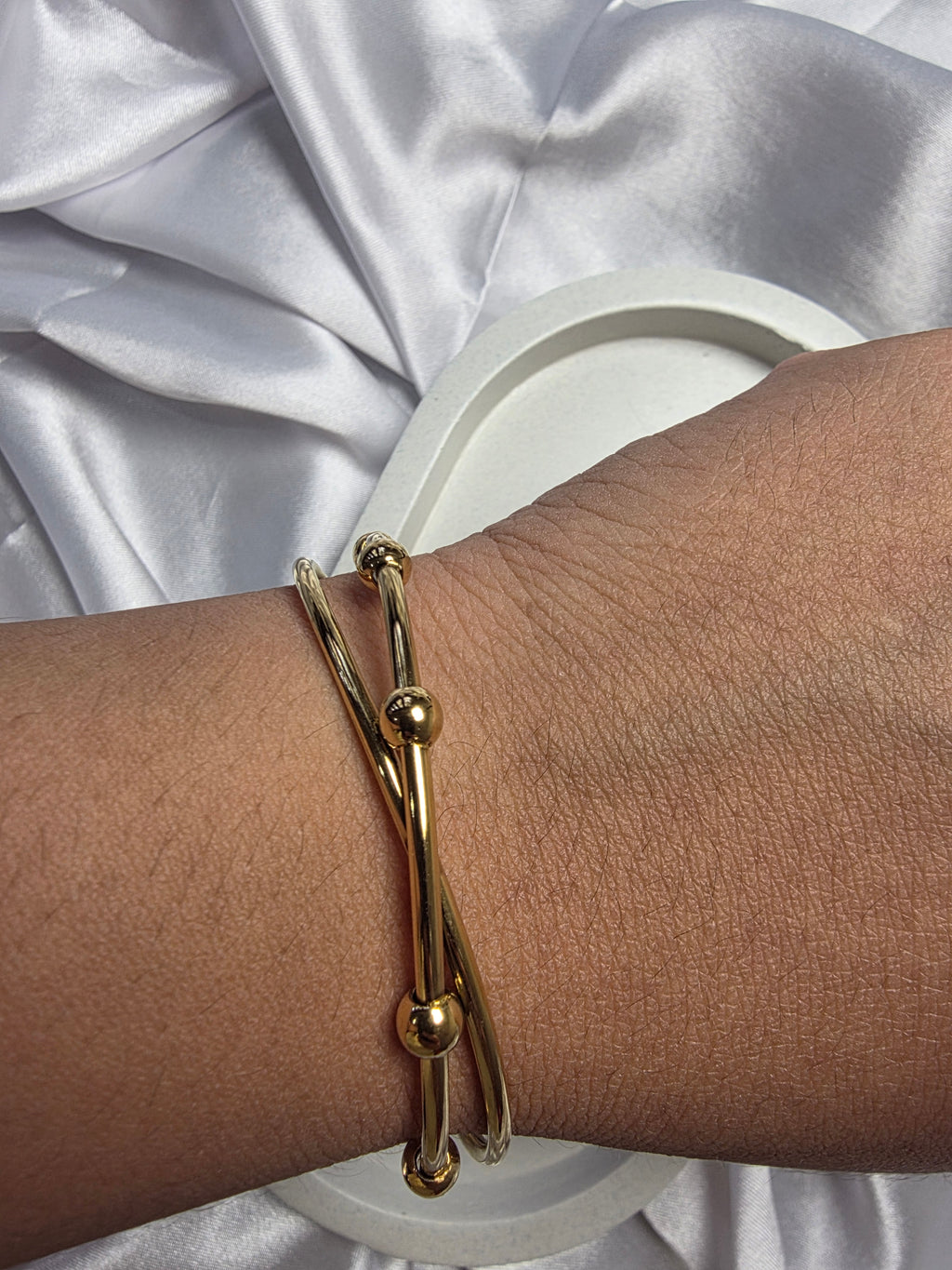 Criss Cross Bauble Bracelet