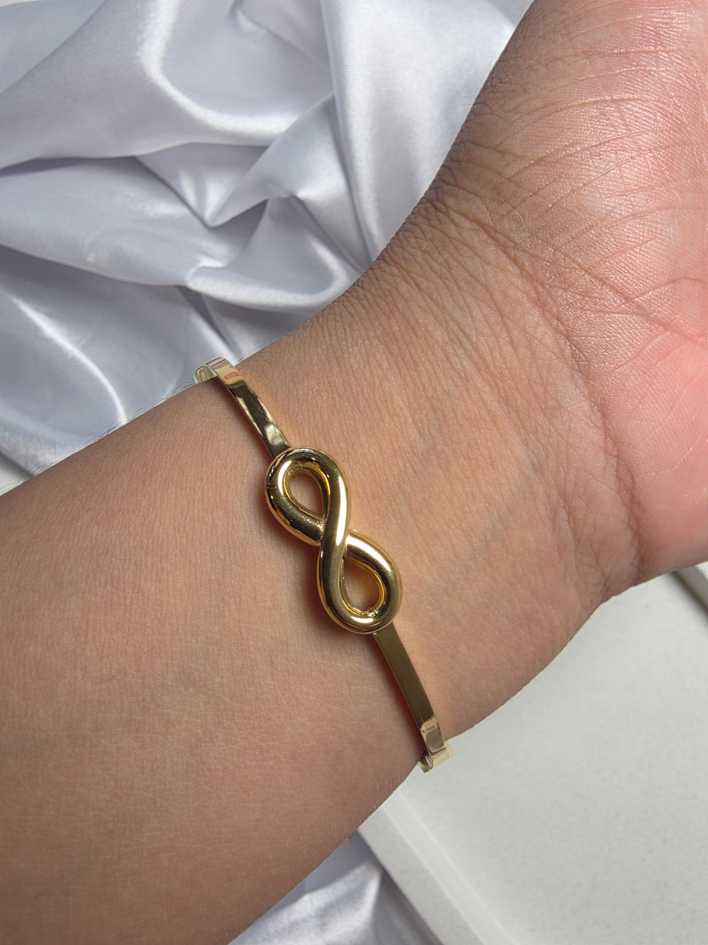 Infinity Sleek Bracelet