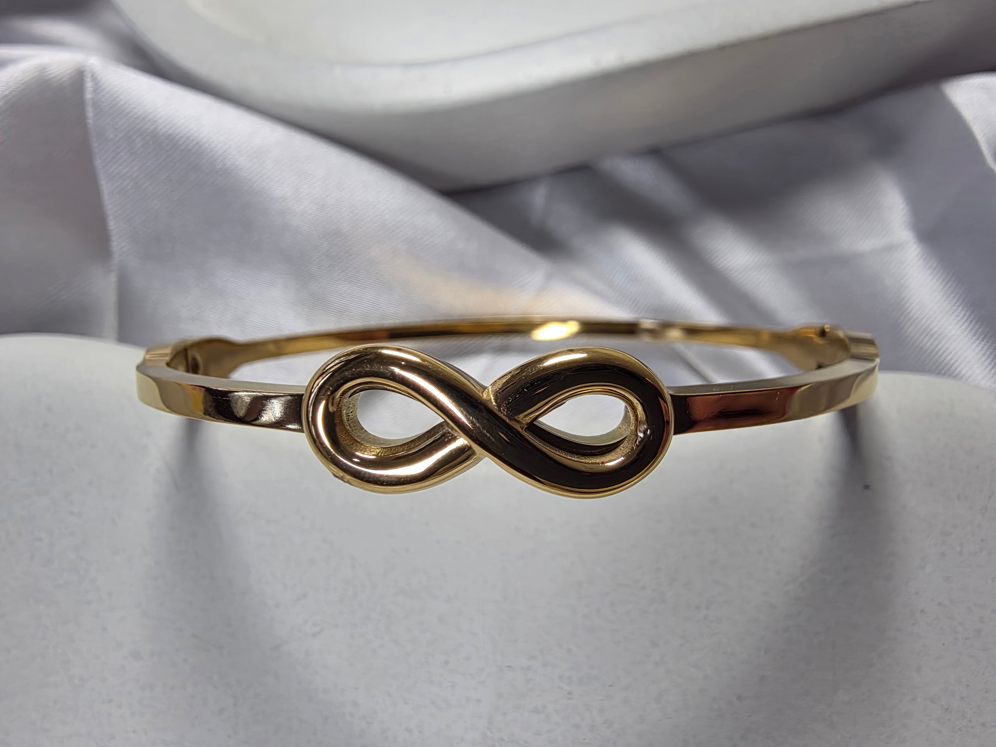 Infinity Sleek Bracelet