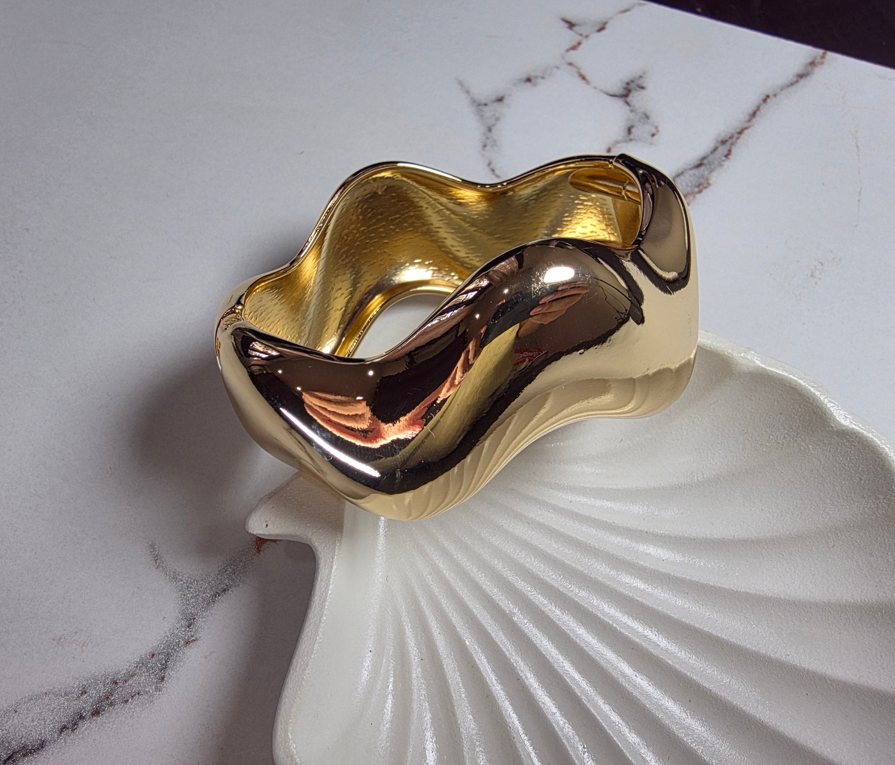 Chunky Wavy Cuff Kada