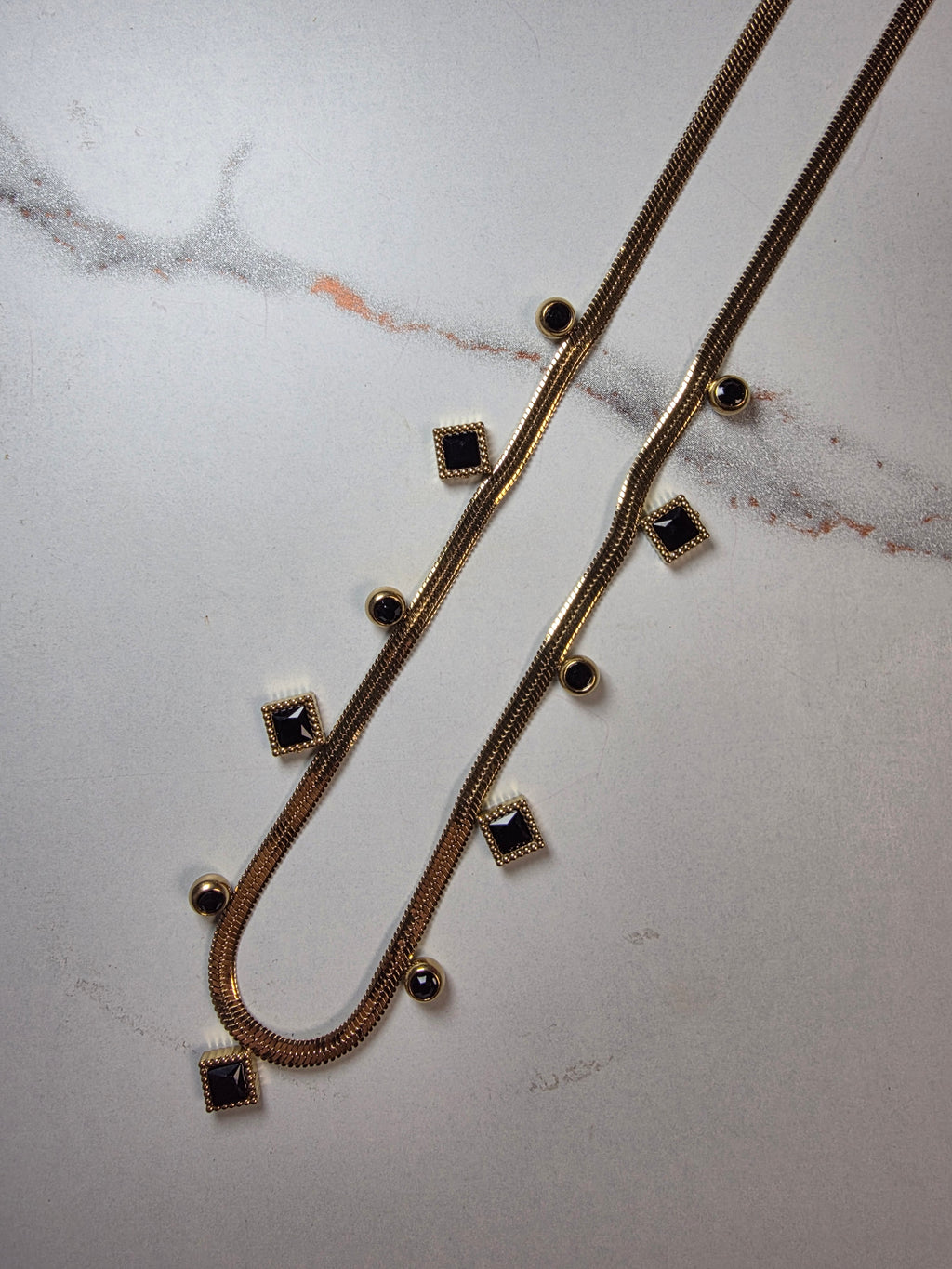 Dazzle Drop Flex Necklace - Black