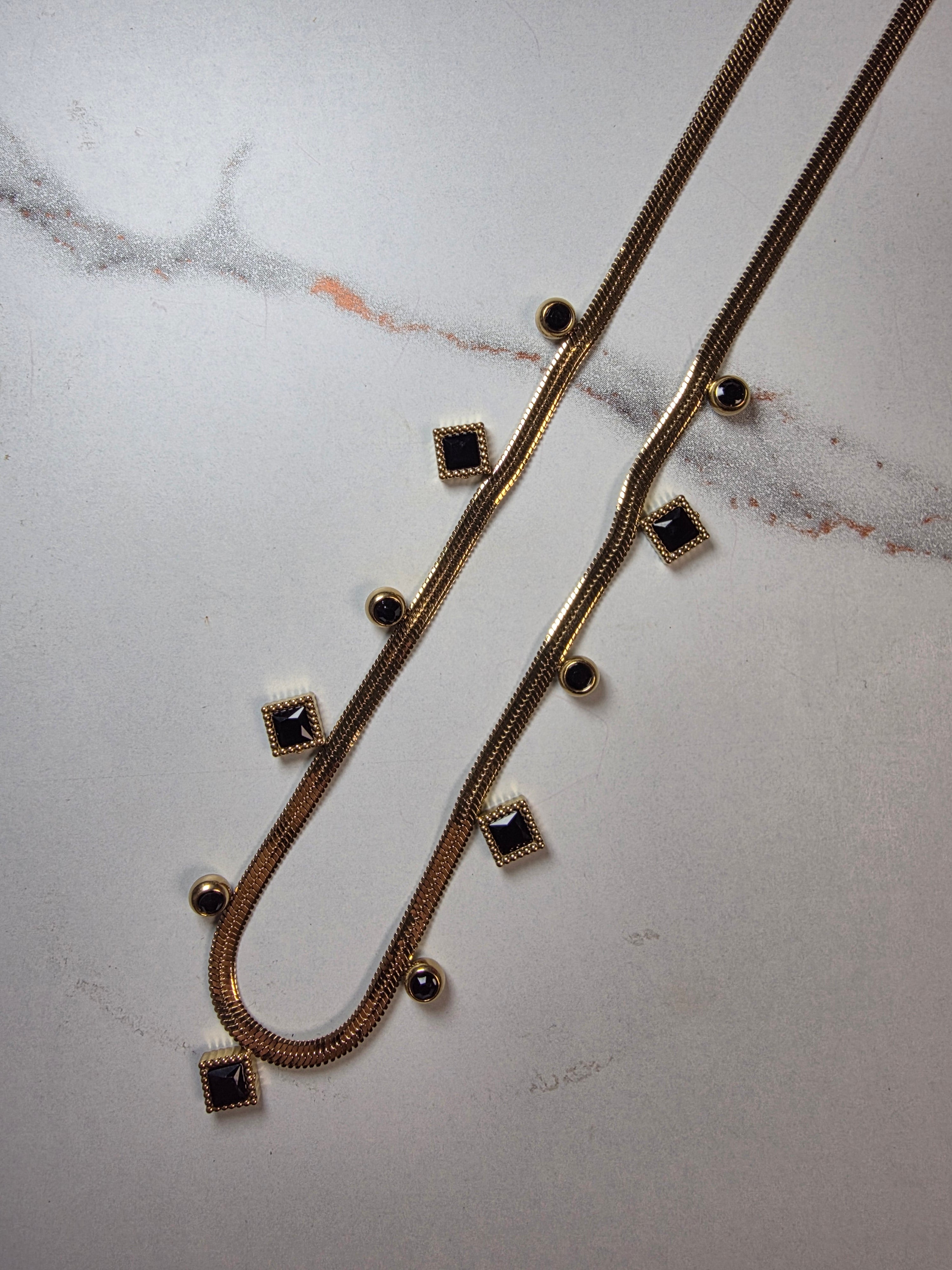 Dazzle Drop Flex Necklace - Black