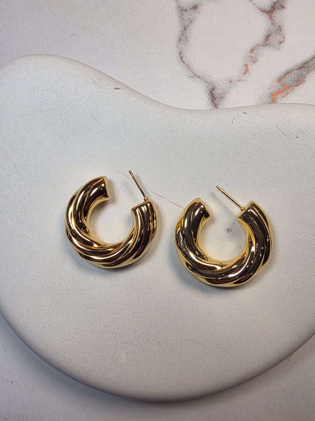 Orbit Swirl Hoop Stud