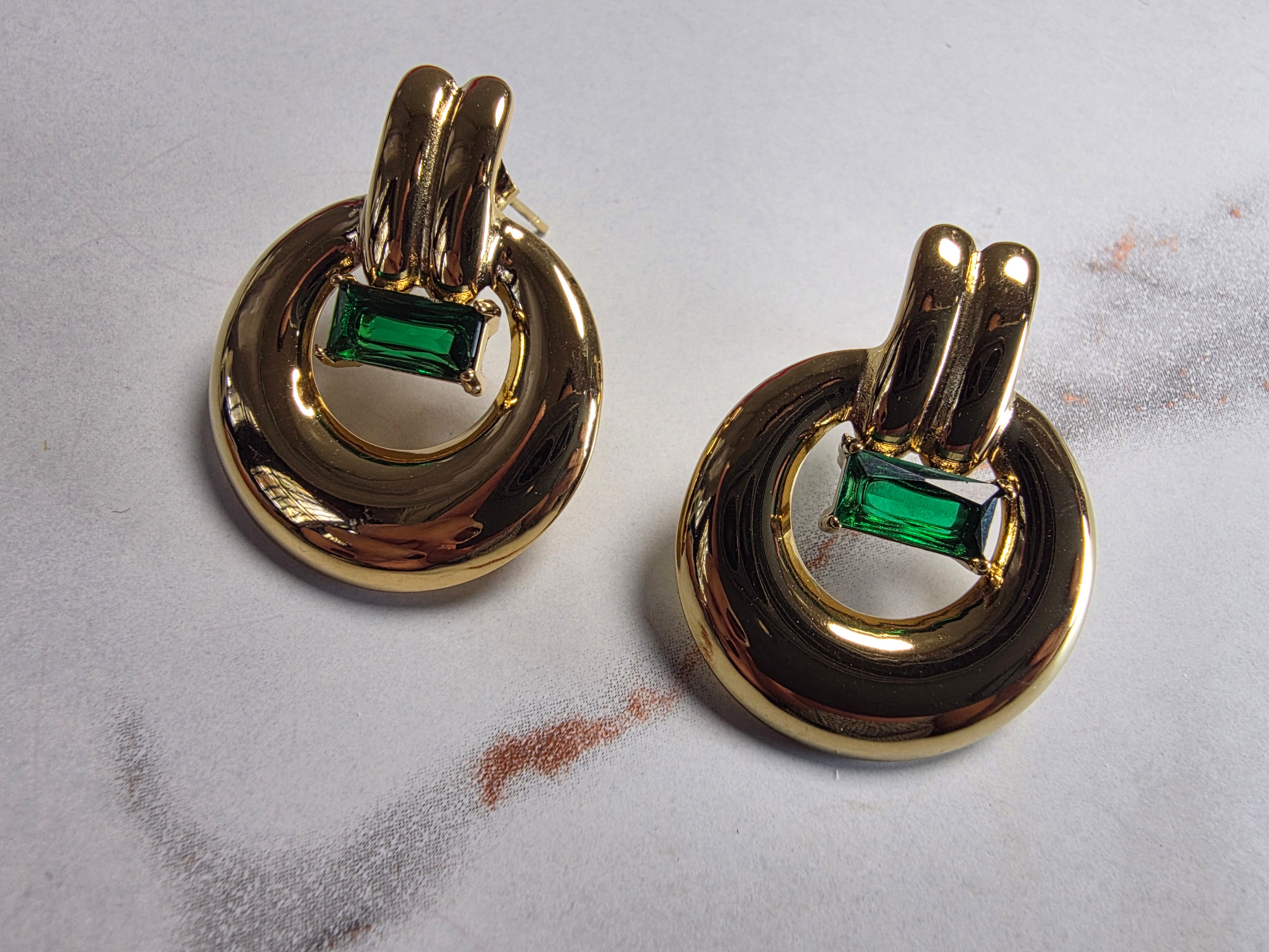 Circle Baguette Stud