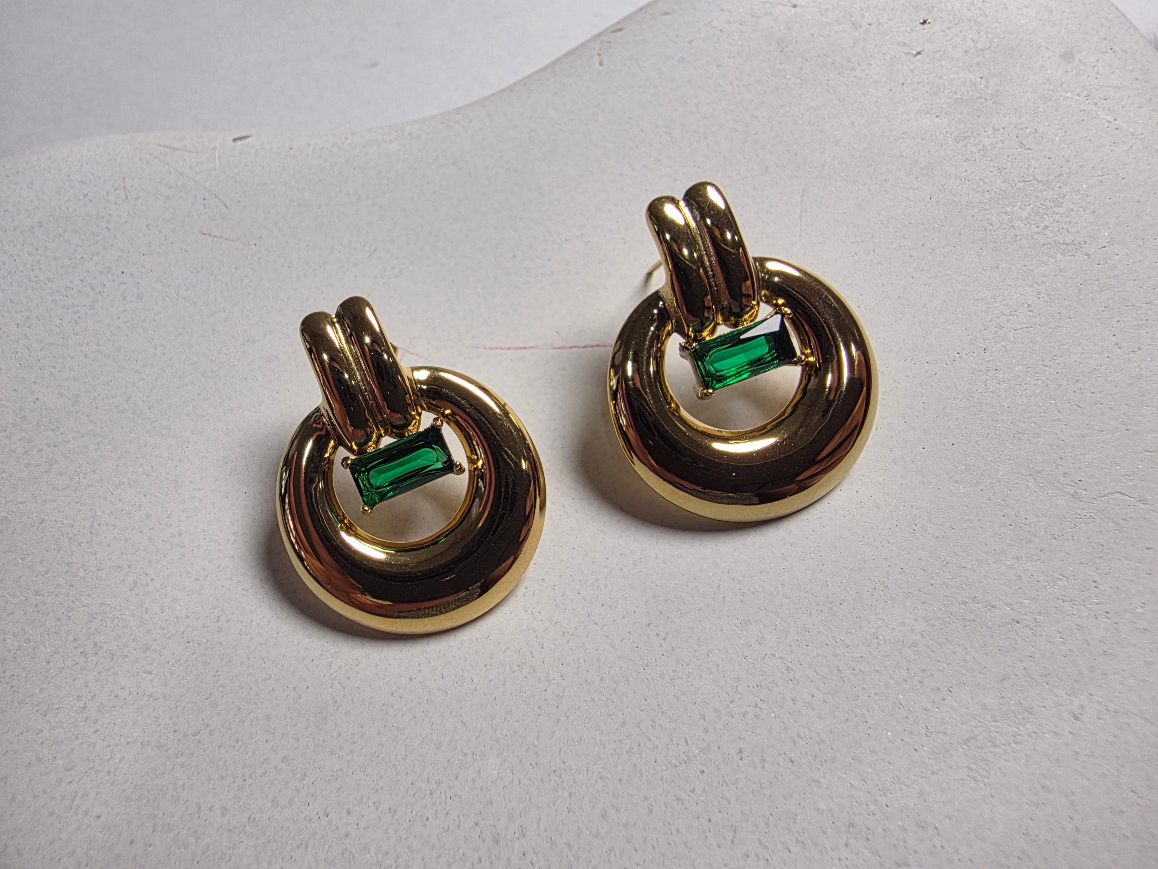 Circle Baguette Stud