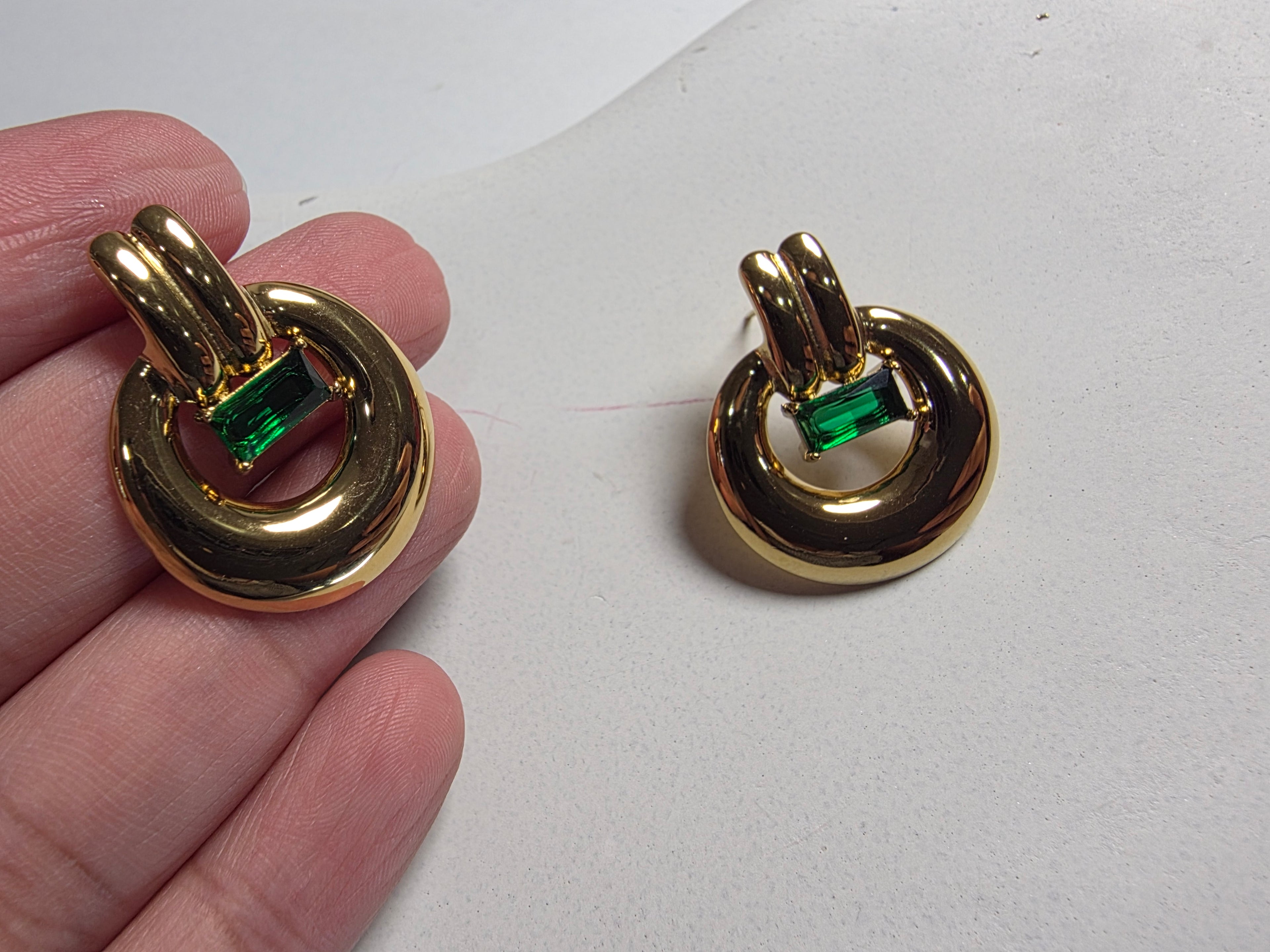 Circle Baguette Stud