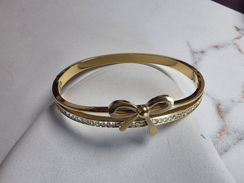 Sparkle Arc Bow Bracelet