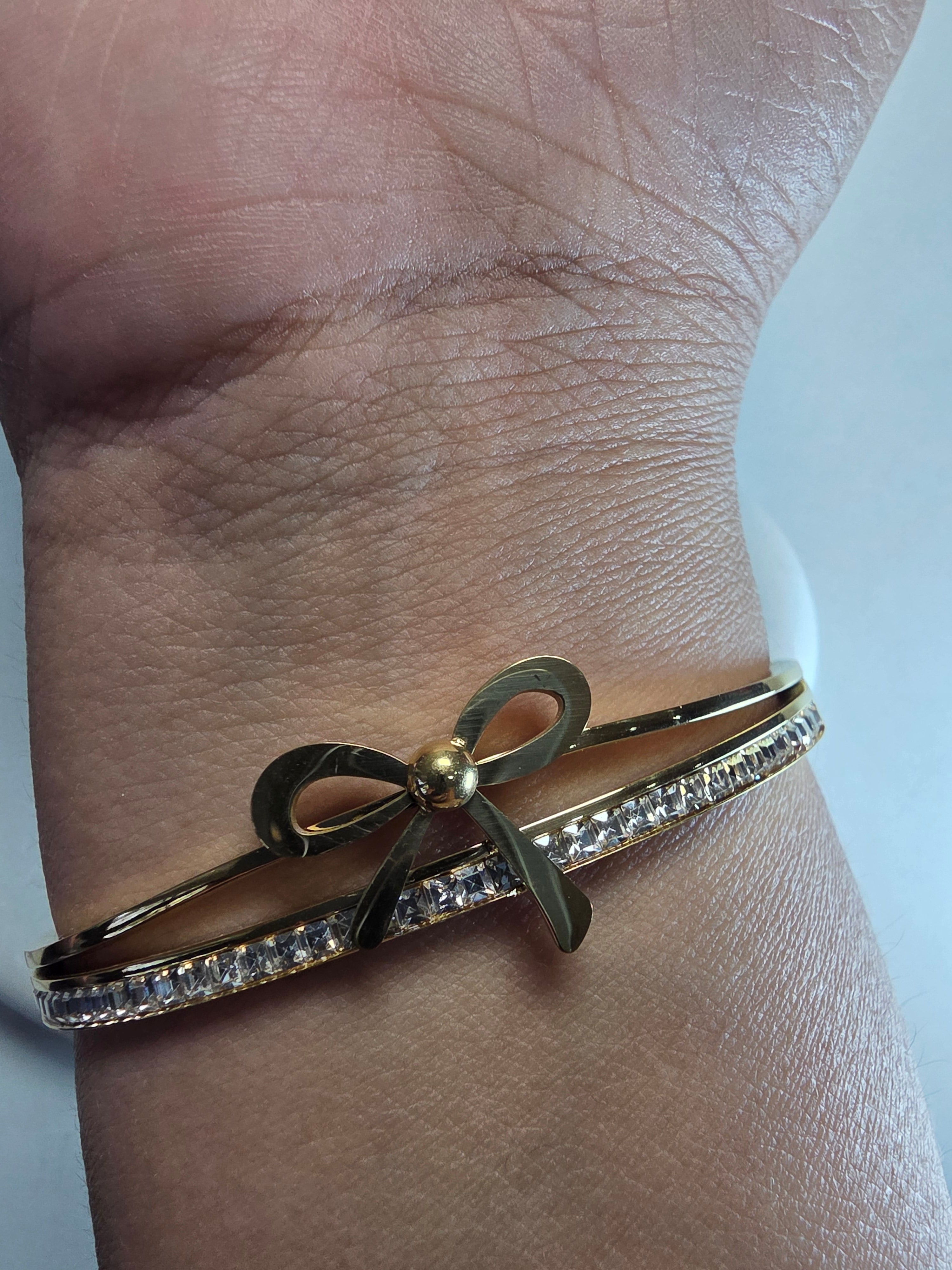 Sparkle Arc Bow Bracelet