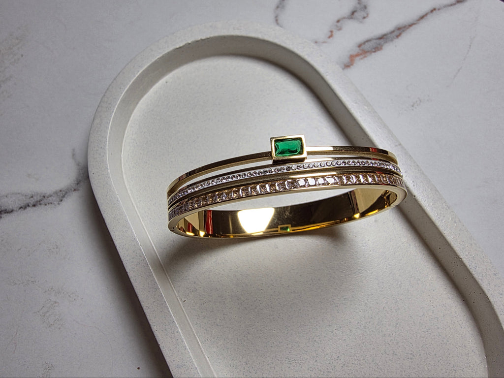 Triple-Layer Emerald Stone Bracelet