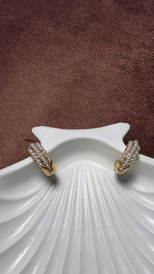 Auré Pearl Hoops