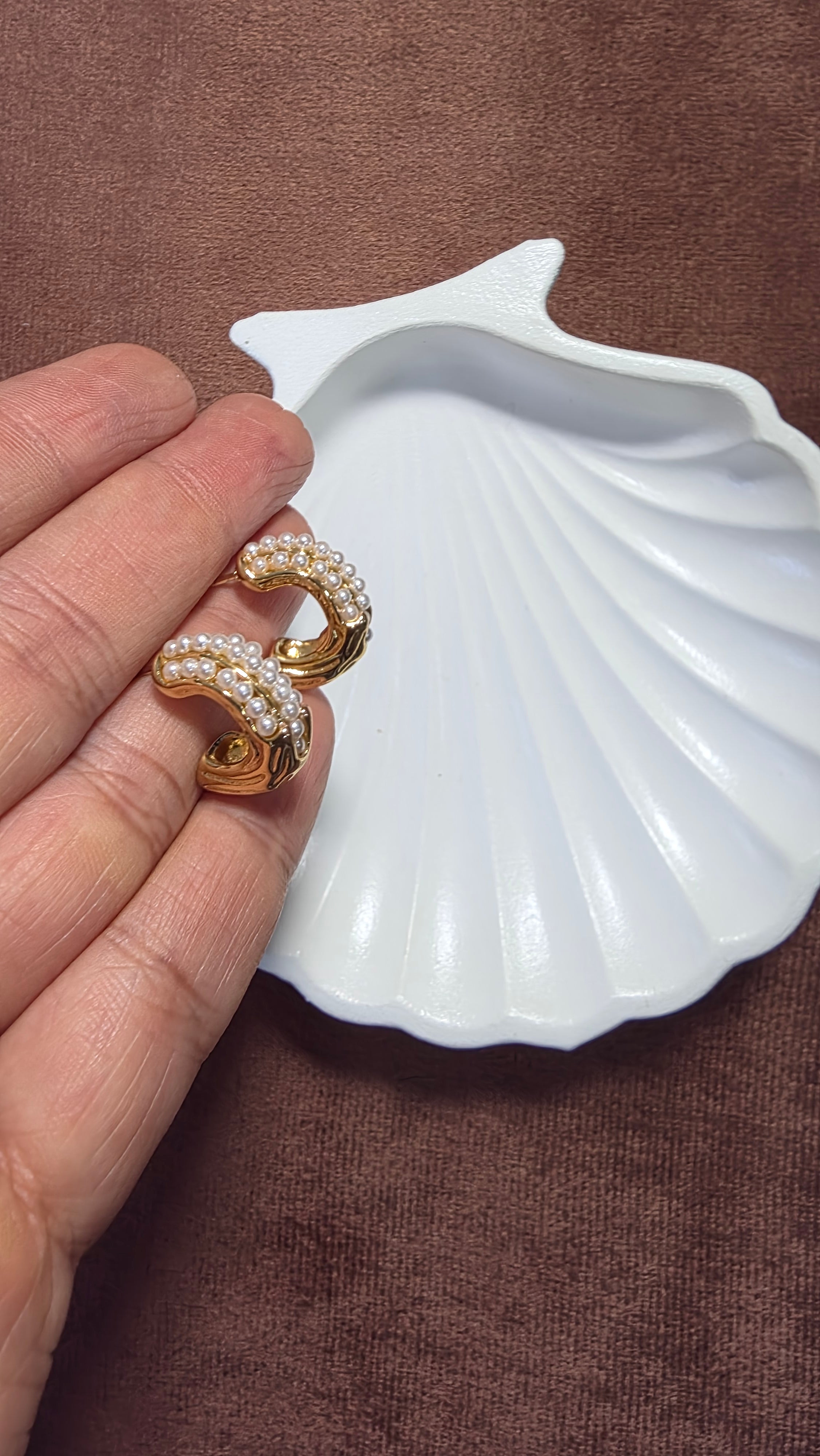 Auré Pearl Hoops