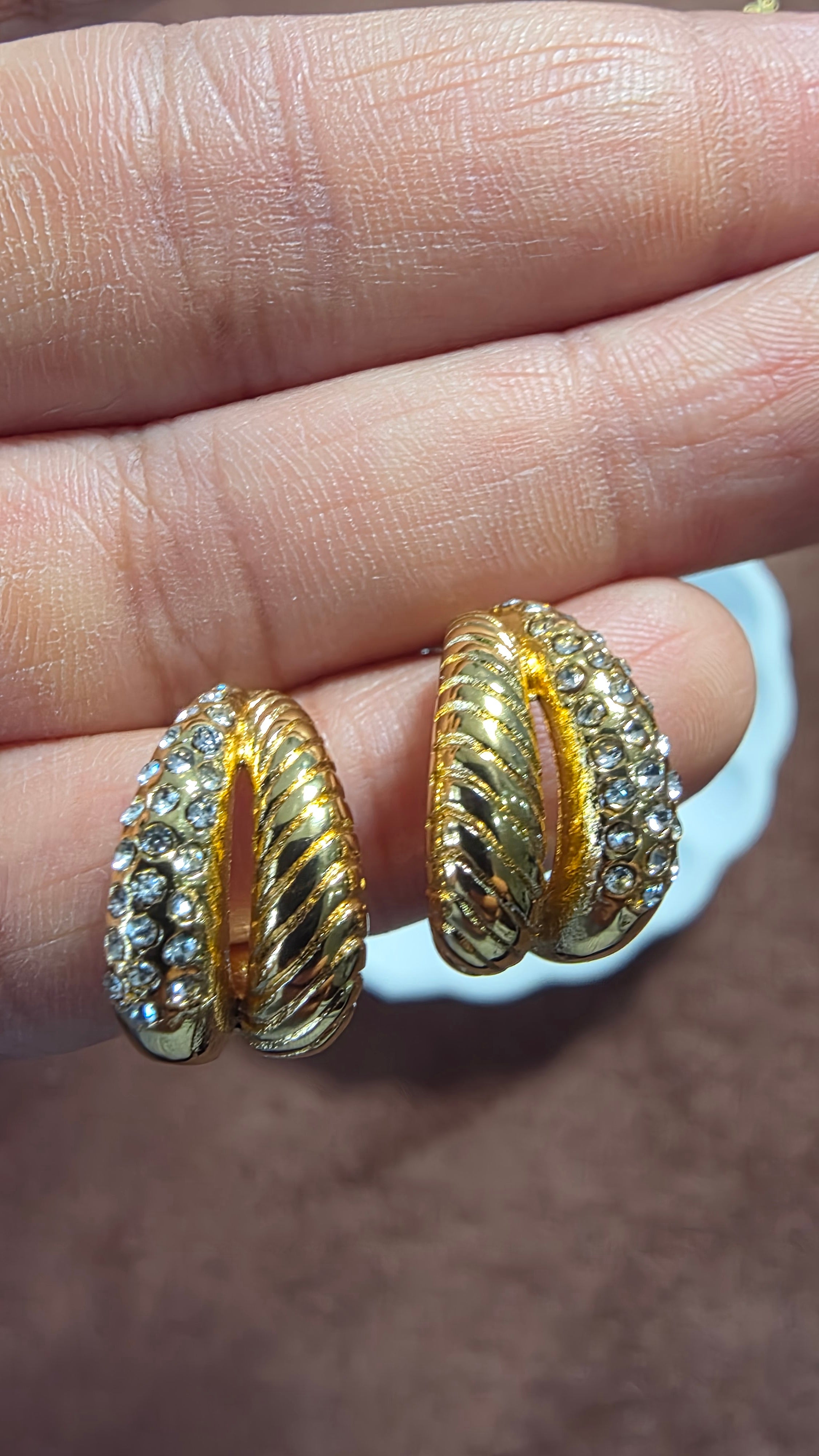 Contrast Duo Hoops