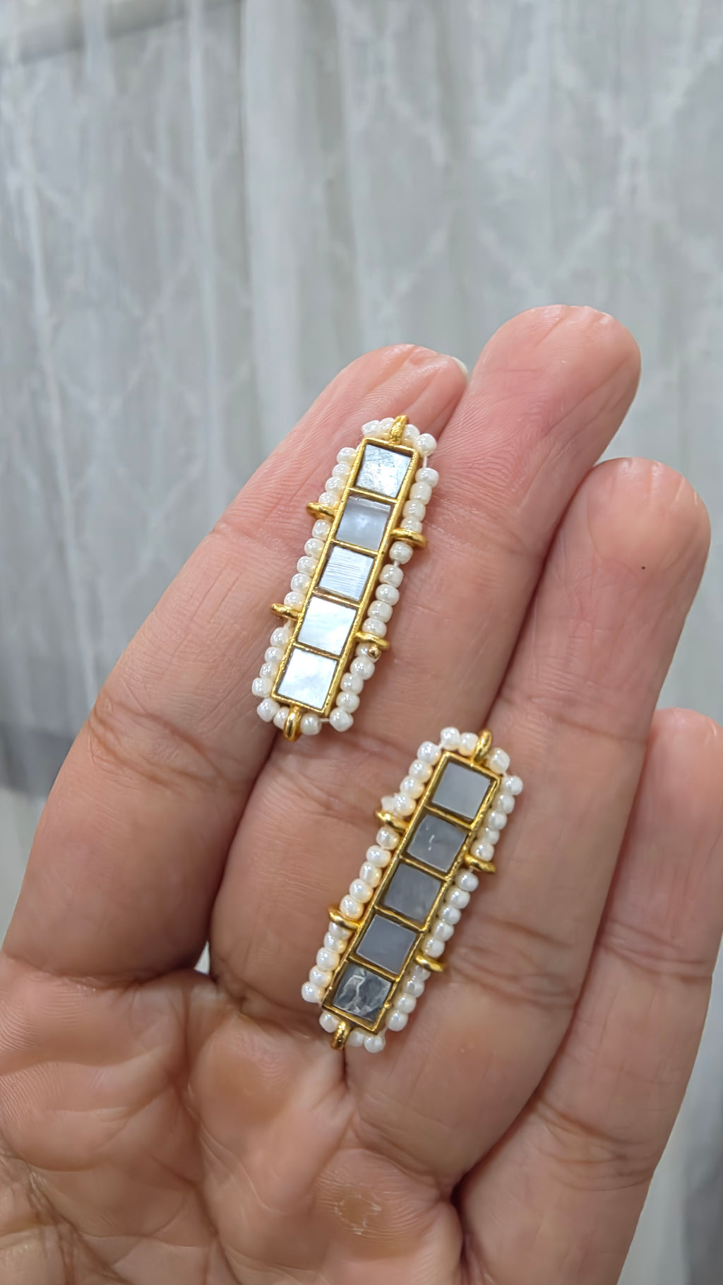 Ishani Studs